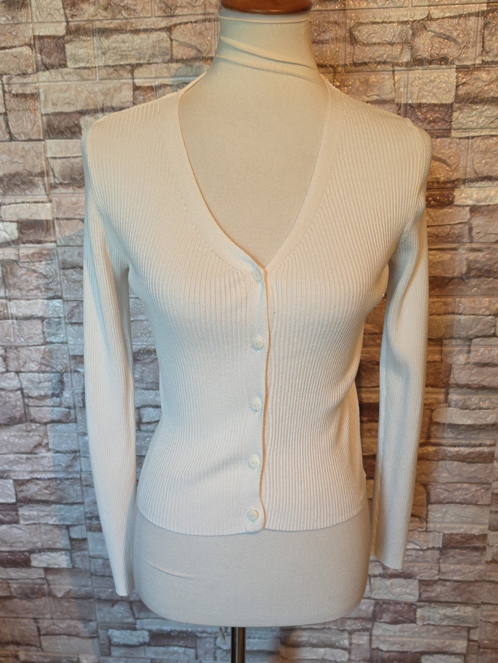 Primark Cares Classic Ribbed V-Neck Button-Front Women’s Sweater - Cream